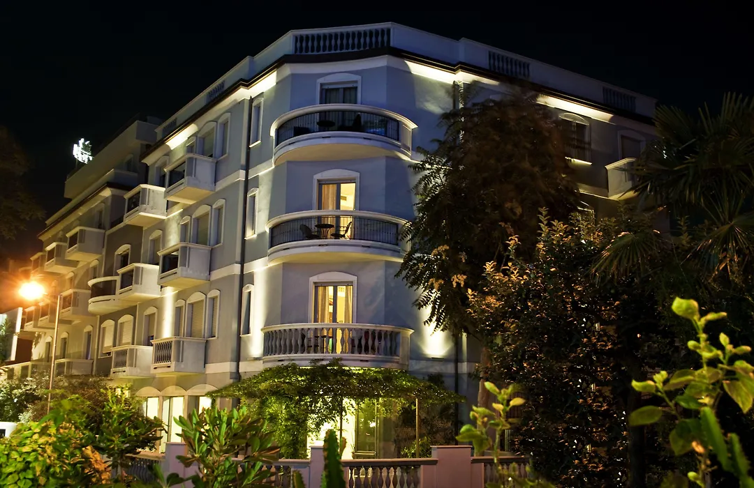 Sovrana Hotel & Spa-1