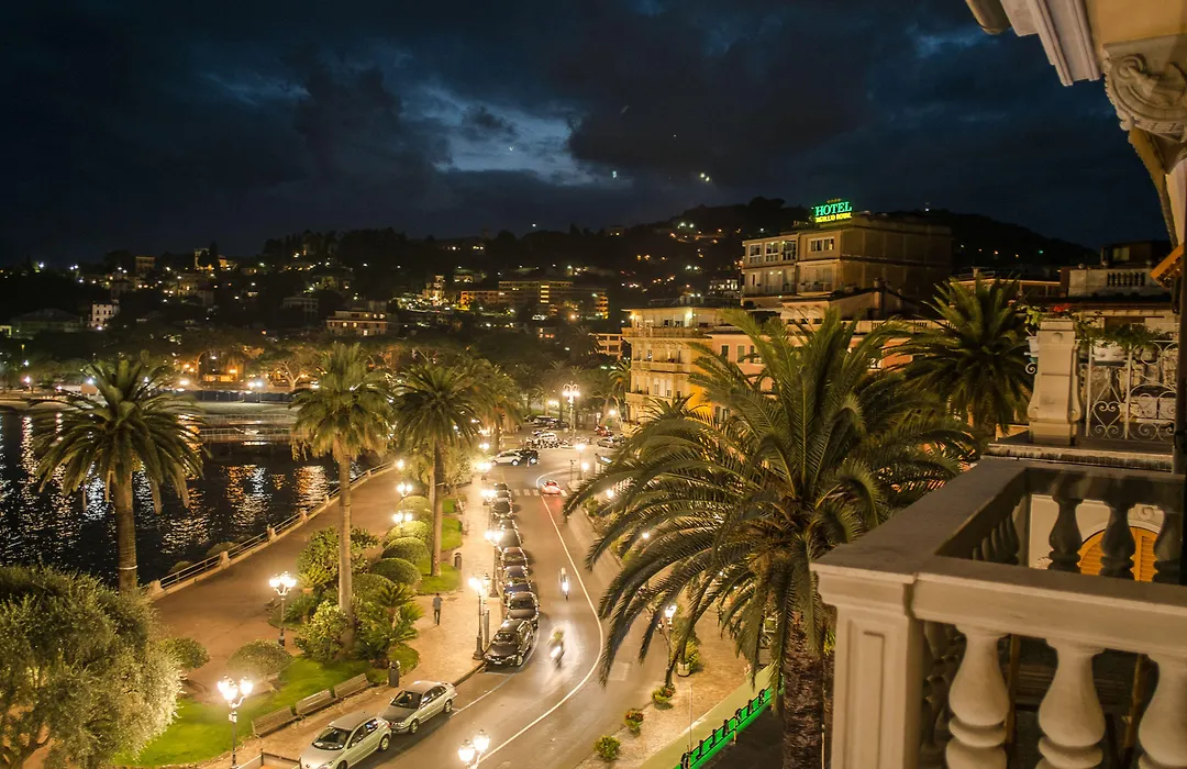 Hotel Vesuvio-1