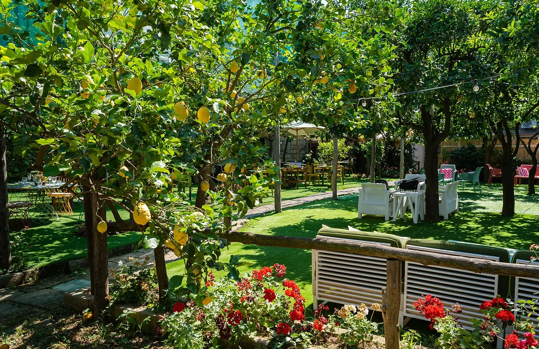 Relais Correale Rooms & Garden-Adult Only-1