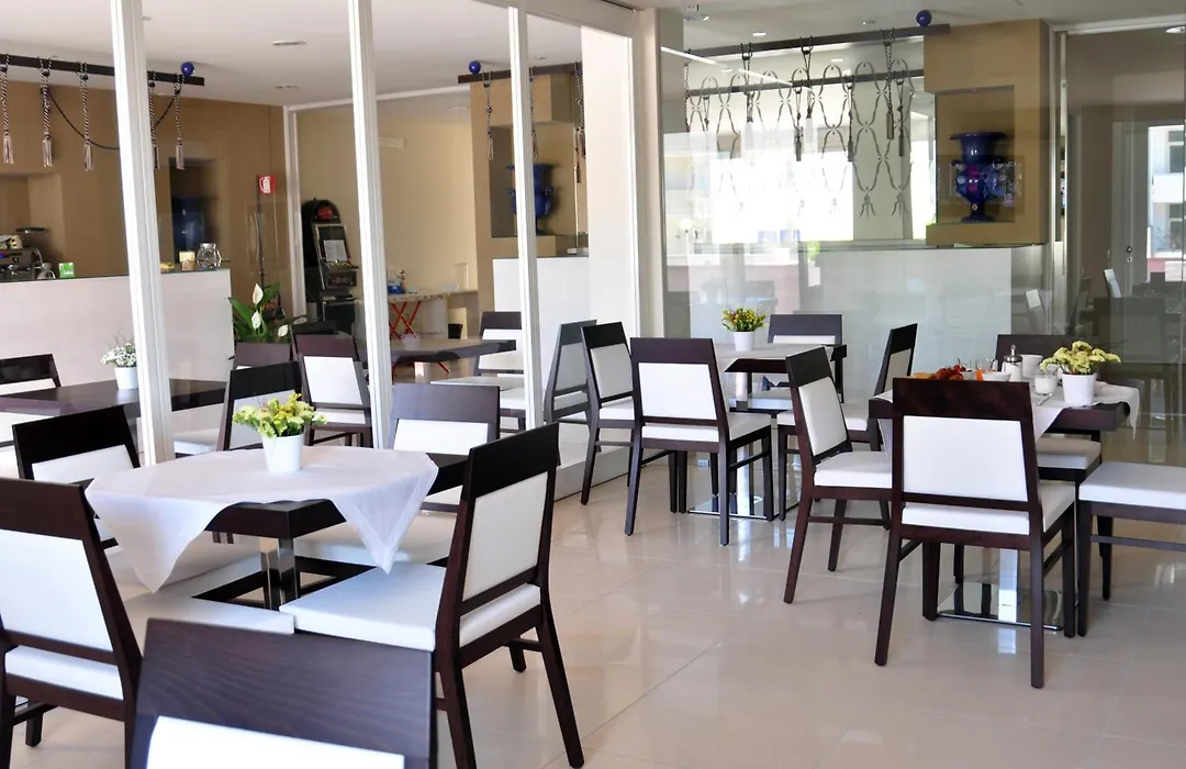 Hotel La Punta-1