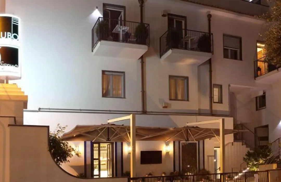 Cubo Apartments-1