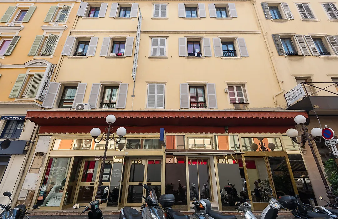 Villa Saint Exupery Beach Hostel-1