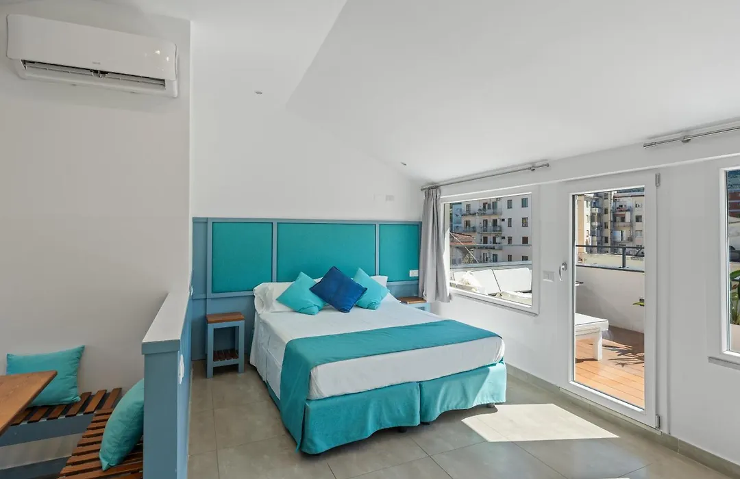 Boutique Suites 186-1
