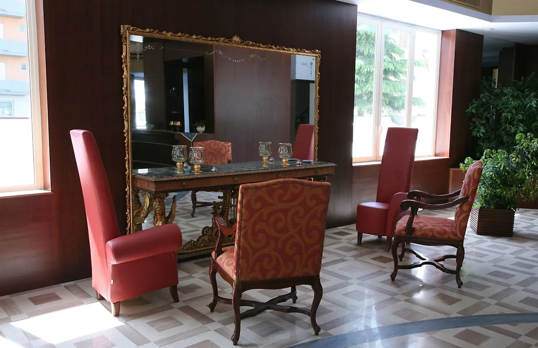 Hotel Royal-1