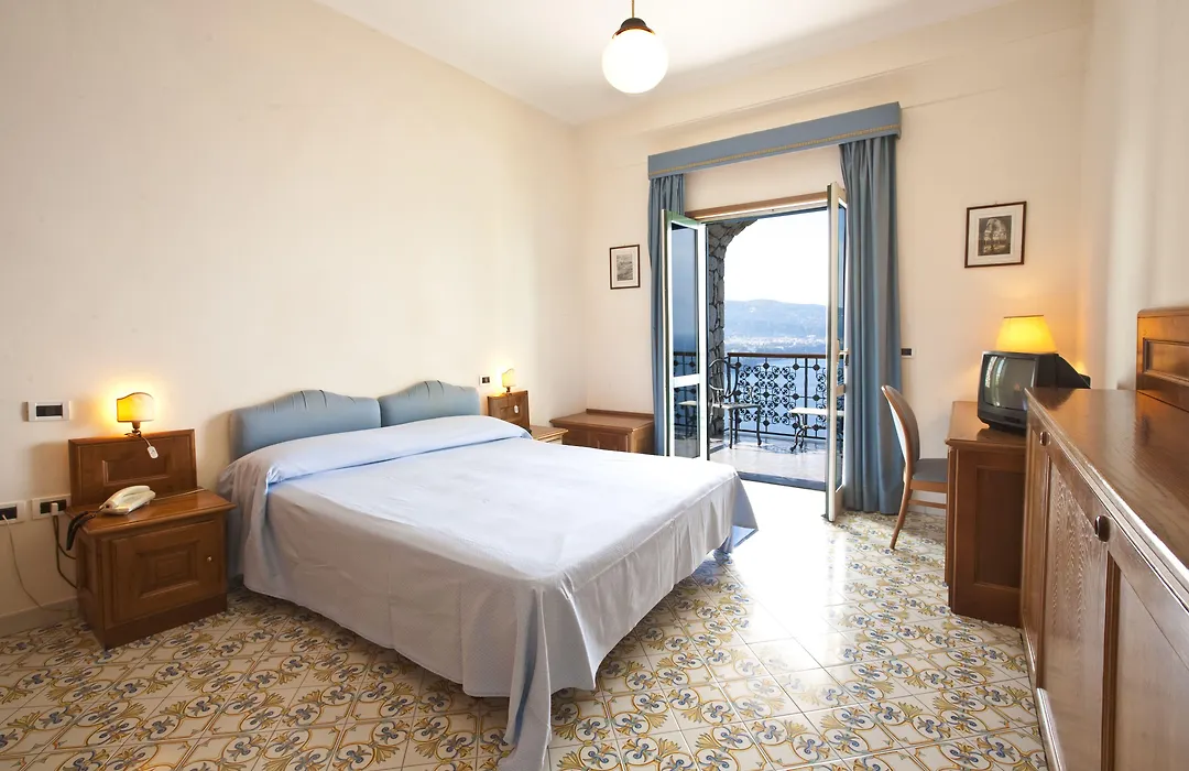 Hotel Mega Mare-1