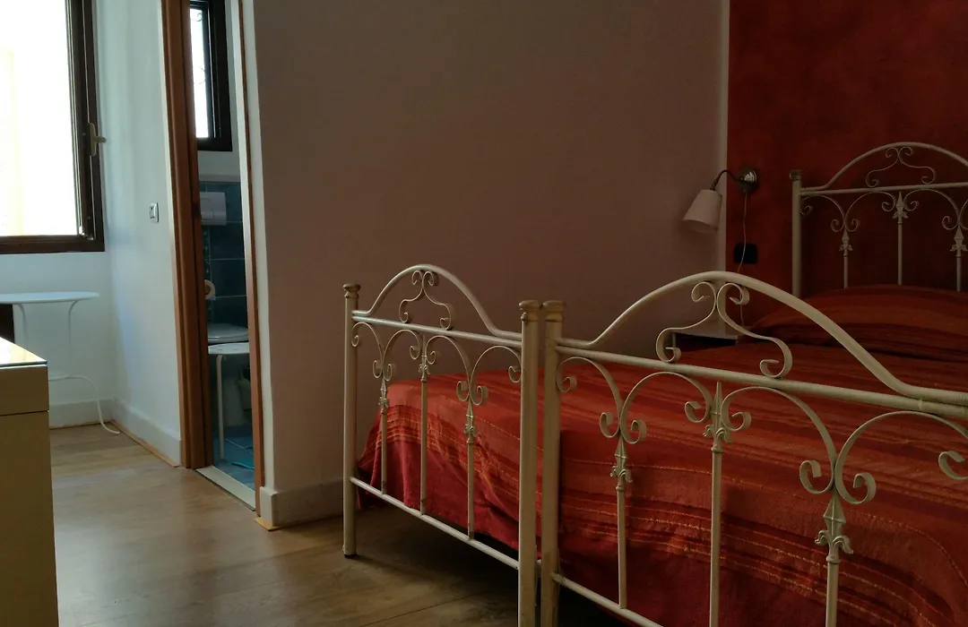 Cortile Sant'Agostino - Suites&Rooms-1