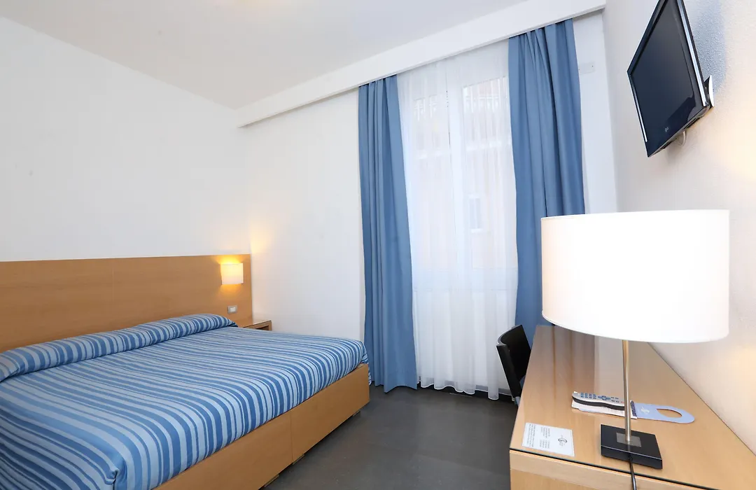 Hotel Genova-1