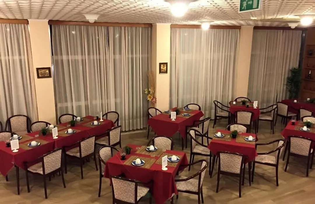 Hotel Glenn-1
