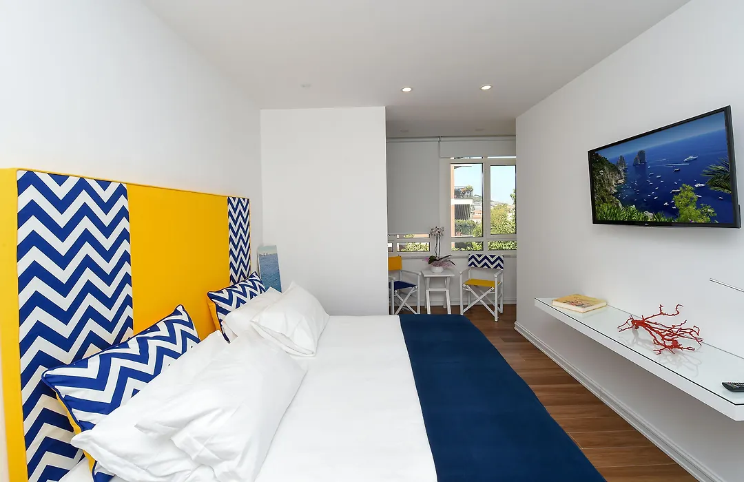 Casa Pantone-1