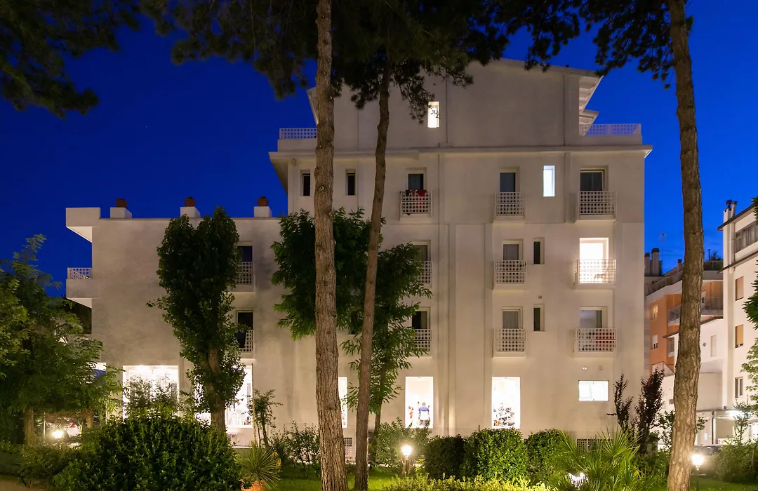 Hotel Greif-1