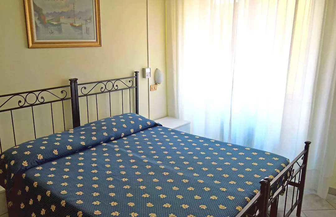 Albergo Golfo-1