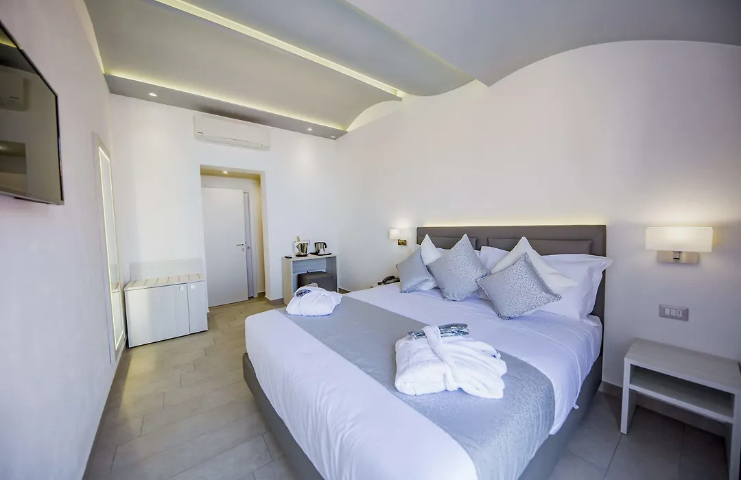Ossuna Bay Hotel-1