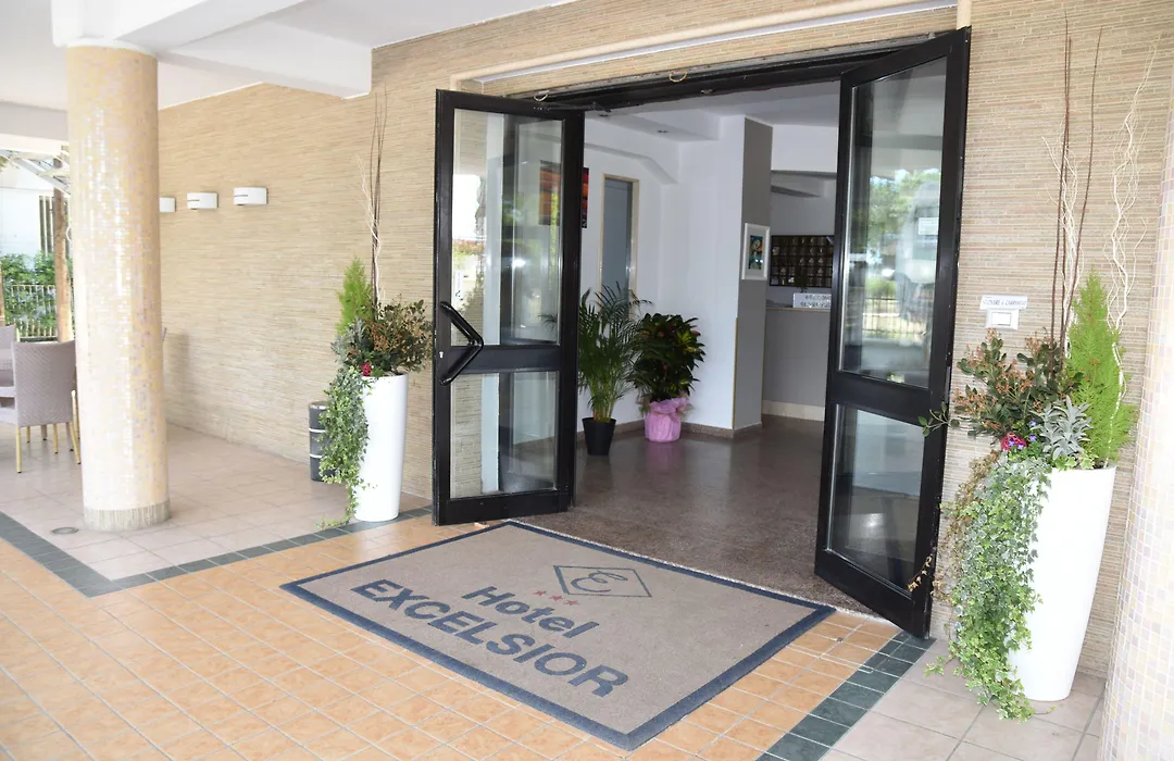 Hotel Excelsior-1