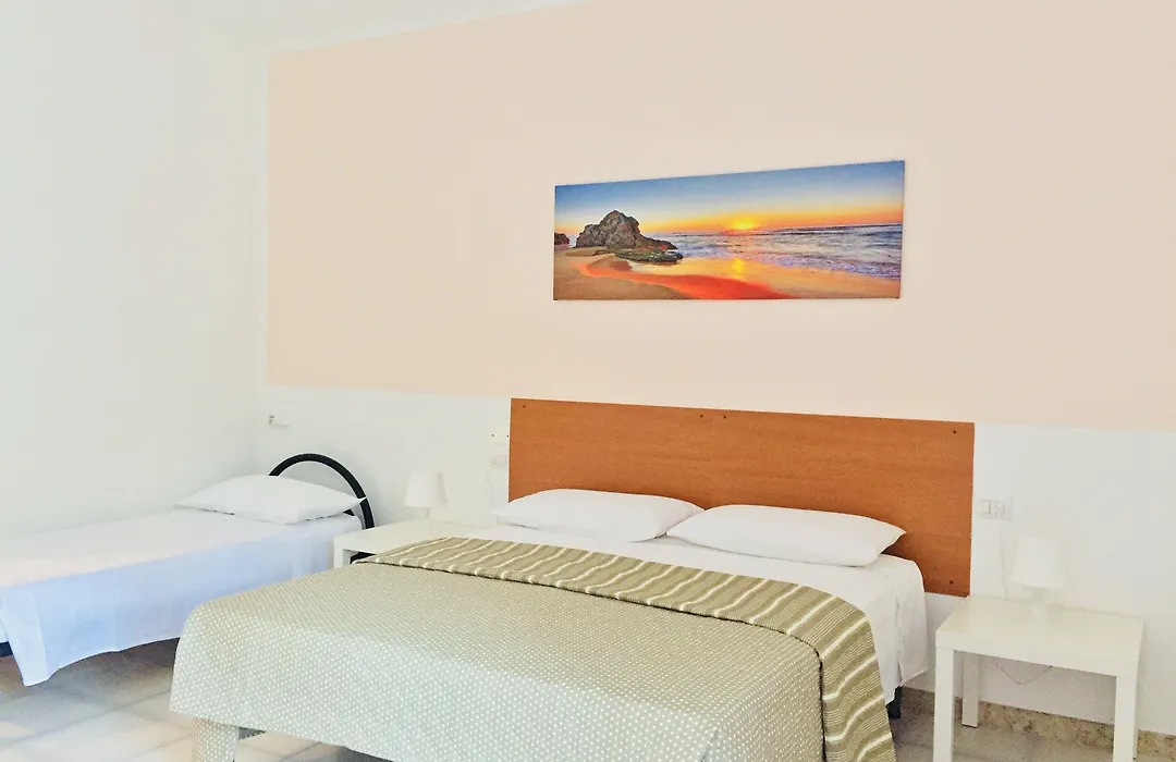 B&B Pizzomunno e Cristalda Rooms-1