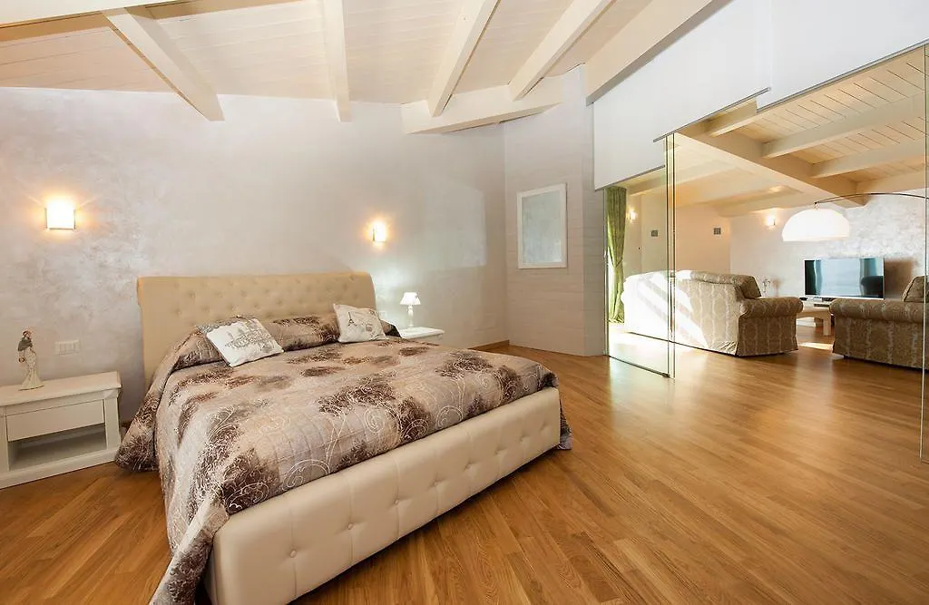 Jolie Bed And Breakfast-1
