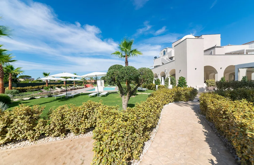 Insula Boutique Hotel-1
