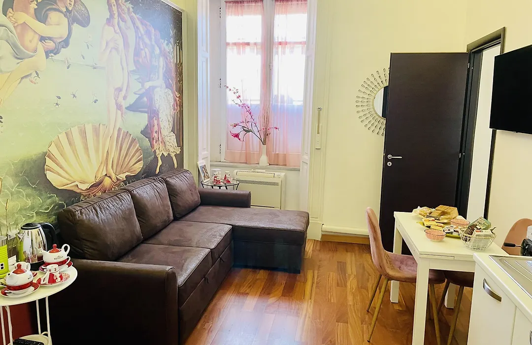 Rarityart Guesthouse-1