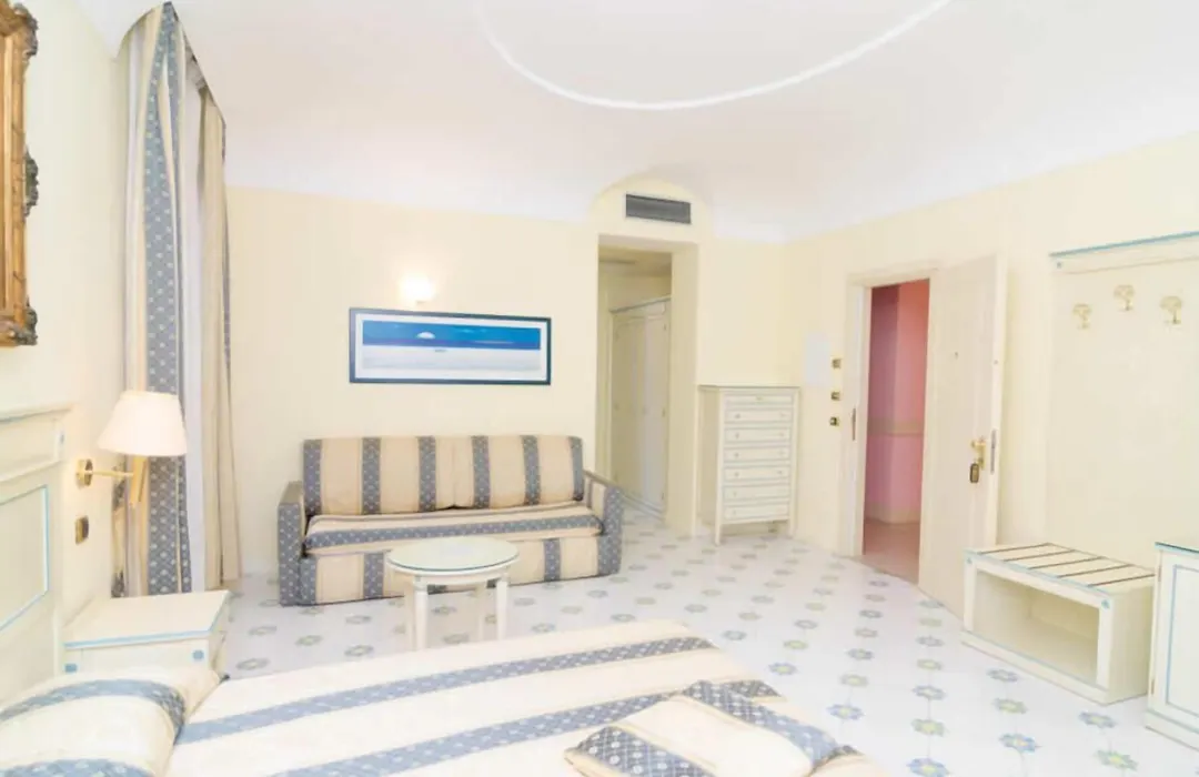 Hotel Flora Wellness & Beauty-1