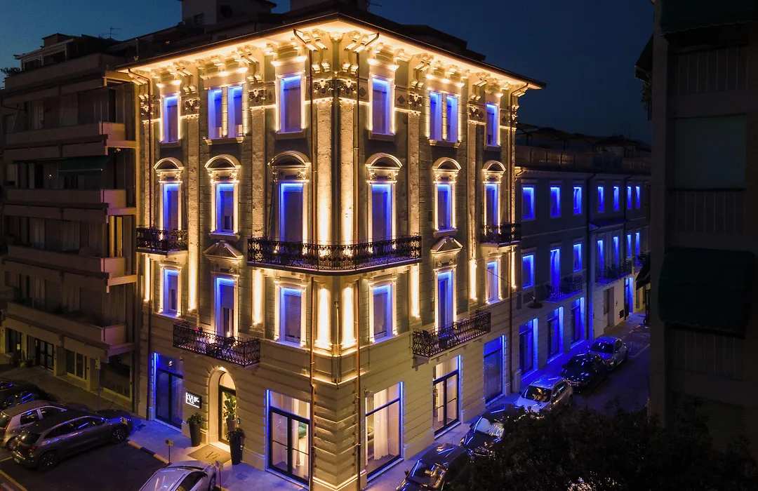 VI Suites-1