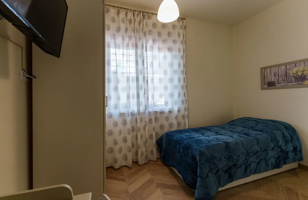 B&B Beatrice-1
