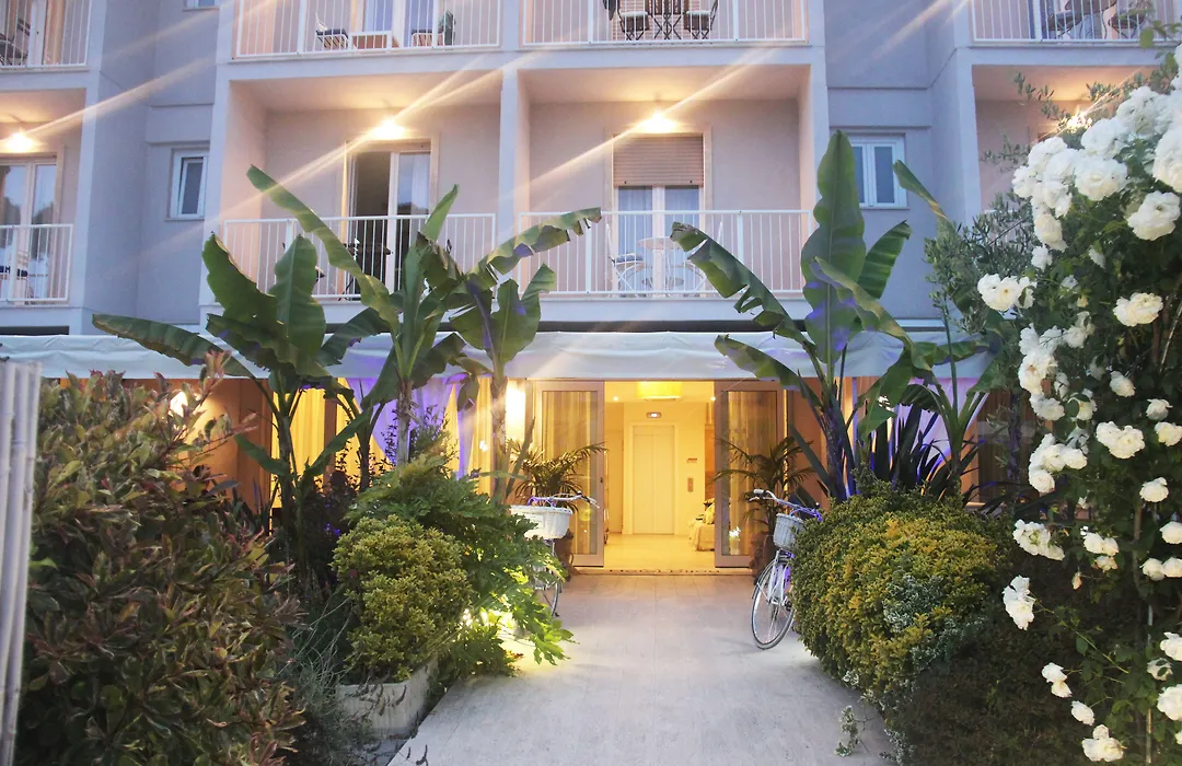 Hotel Bijou-1