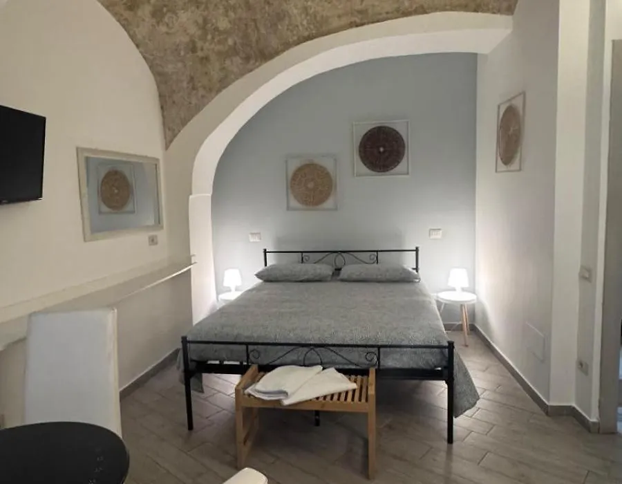 Petros Rooms&Apartments-1