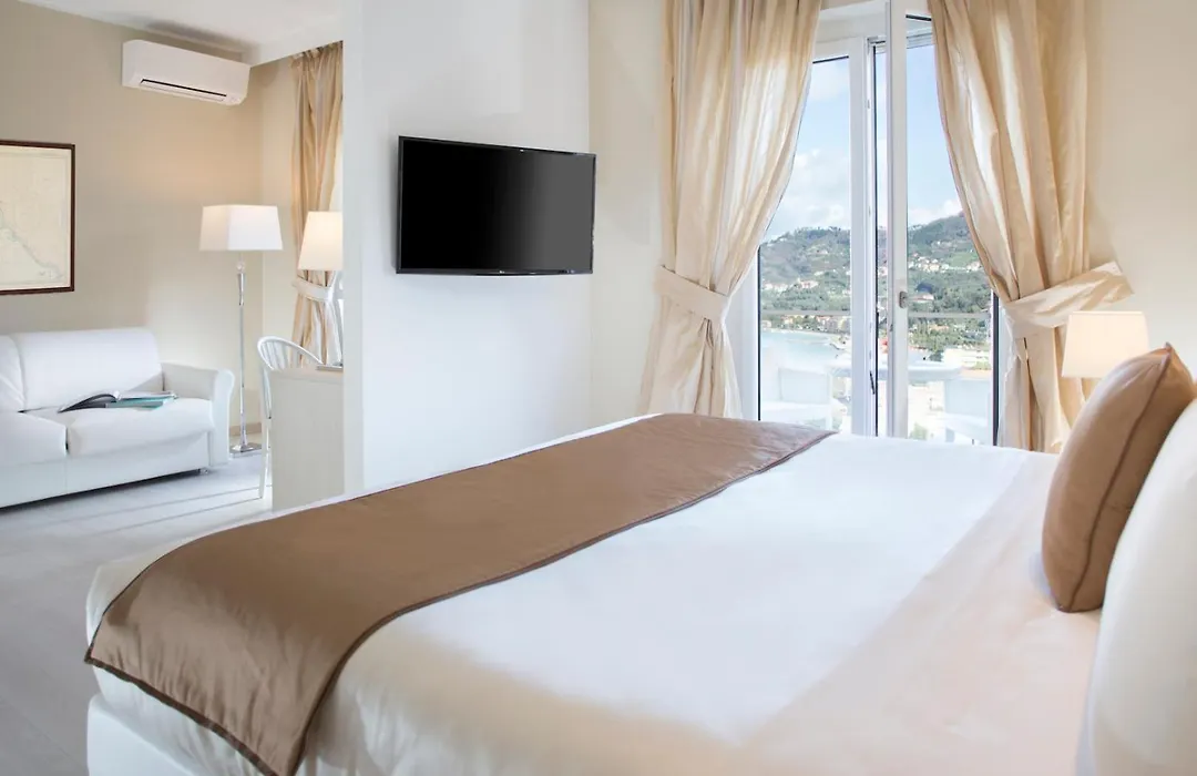 Europa Grand Hotel-1