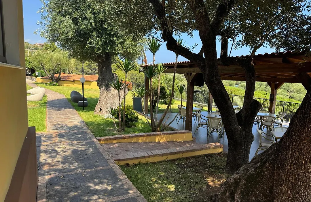 Villaggio Turistico La Fenosa-1