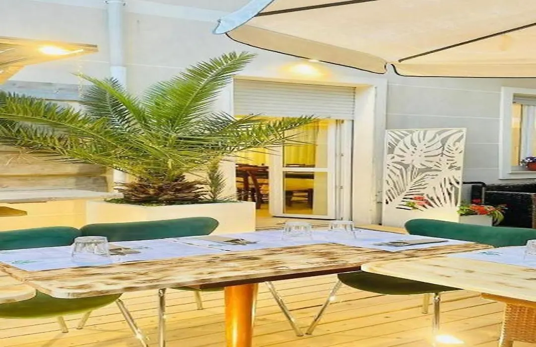 Hotel Miriam-1