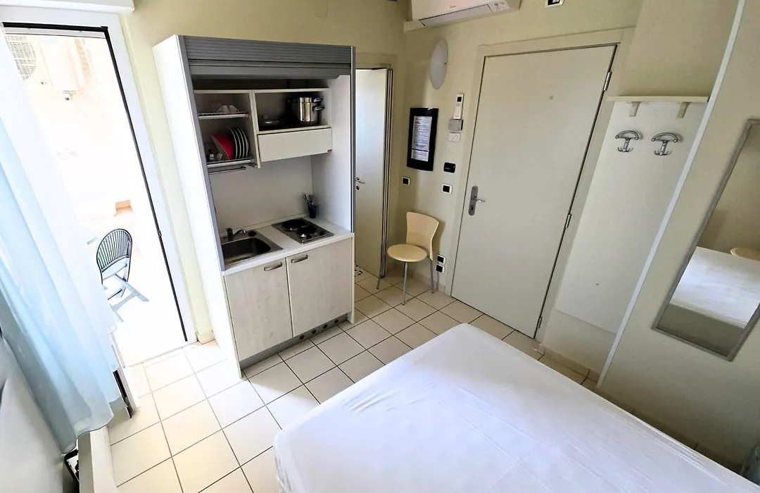 Hotel Residence Hr Civi-1
