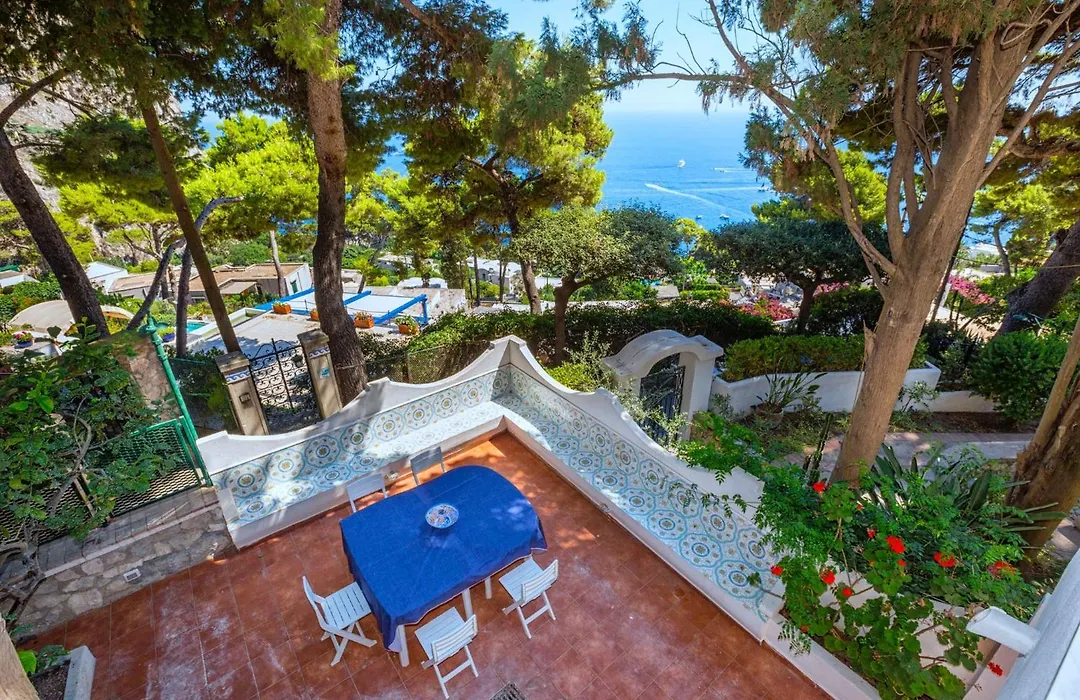 Casa Schiattarella Capri-1