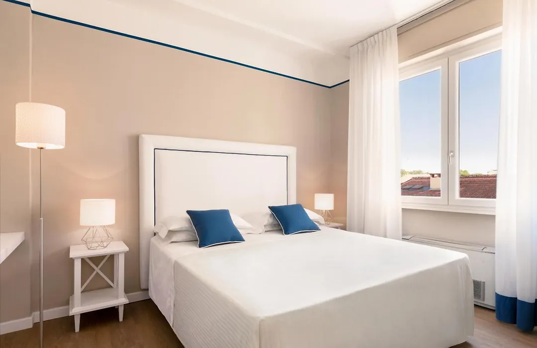 Hotel Sina Astor-1