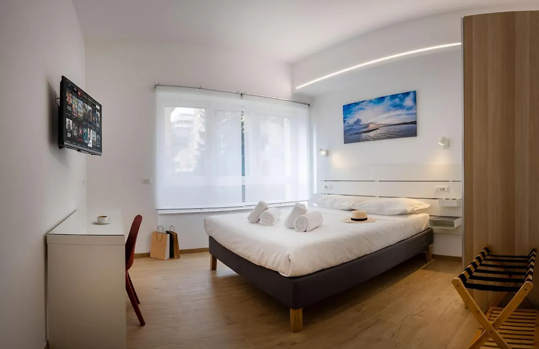 Romecooksea Guest House-1