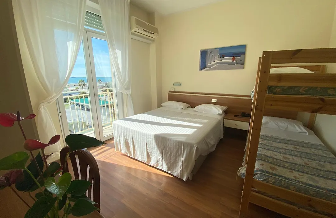 Hotel Mirage-1