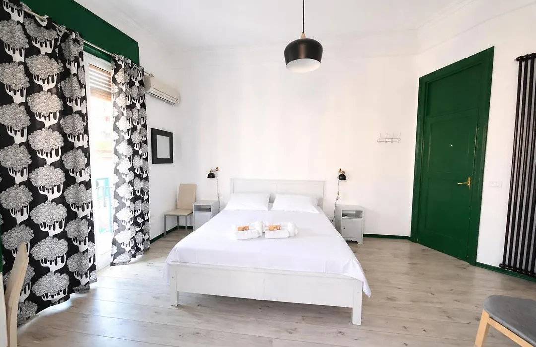 Cosmopolitan B&B-1