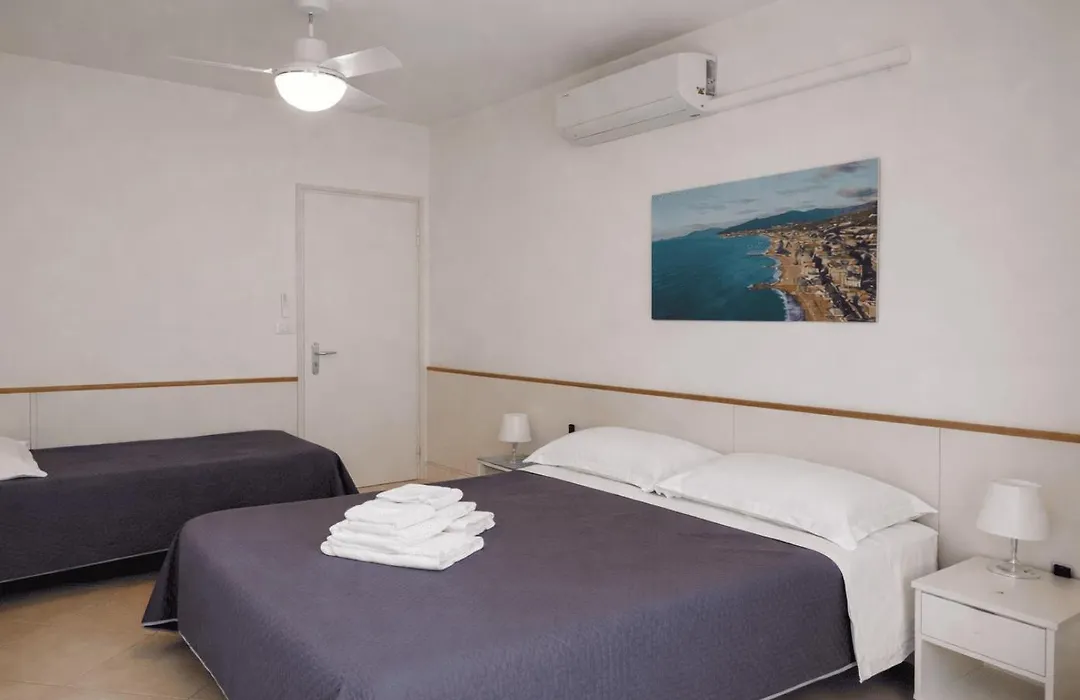 Ligure Residence Appartamenti per Vacanze-1