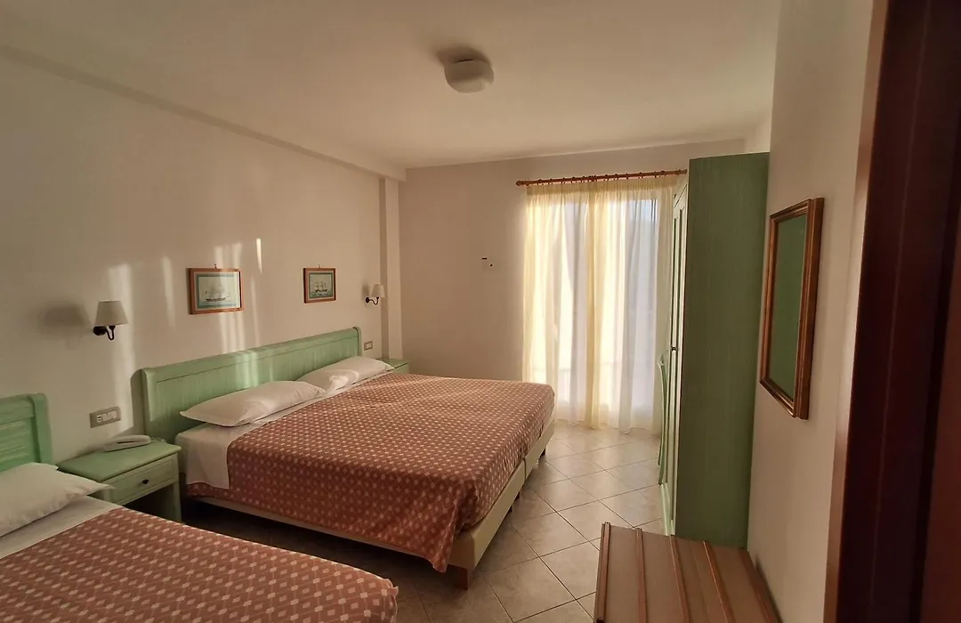 Hotel Dania-1
