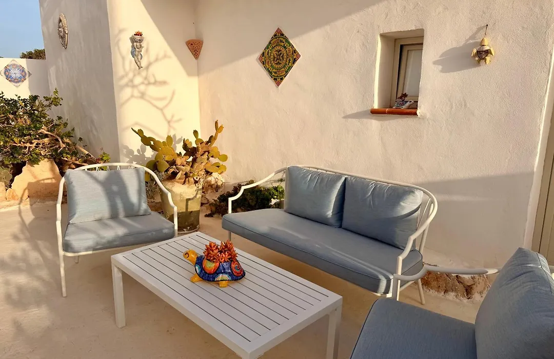 Hotel Macondo-1