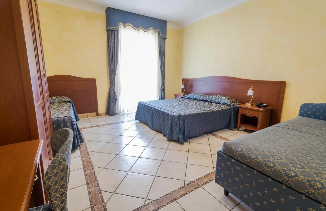 Residence Alberghiero Eolie-1