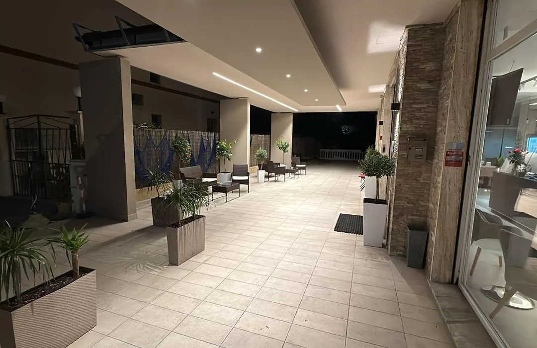 Hotel La Pergola-1