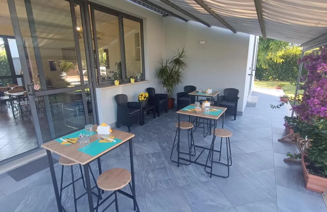 La Flacca Rooms-1