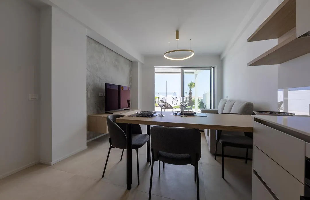 Residenze Da Vinci Azzurro-1