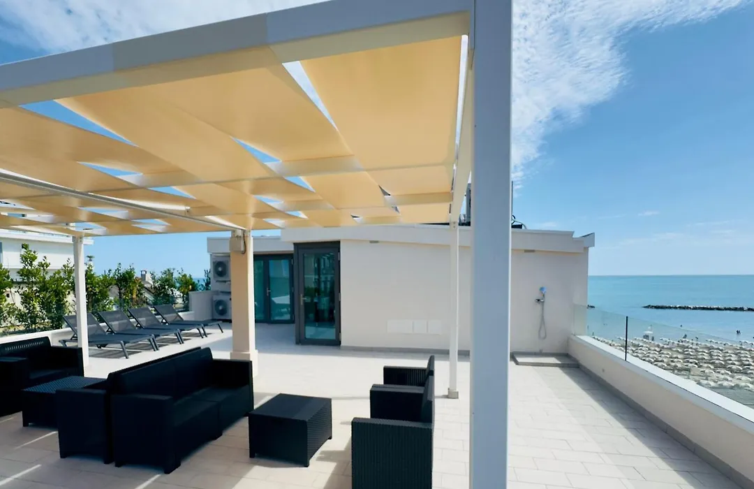 Palms Beach Pesaro Residence-1