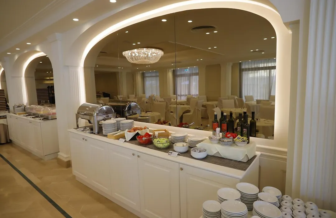 Hellenia Yachting Hotel & Spa-1