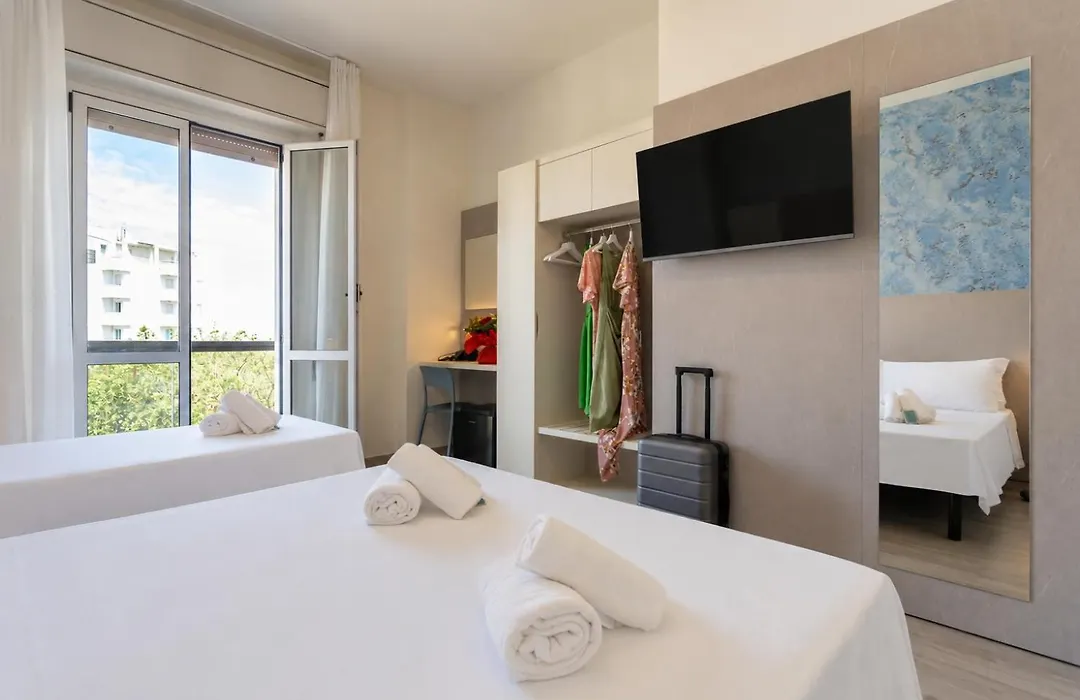 Hotel Airone-1