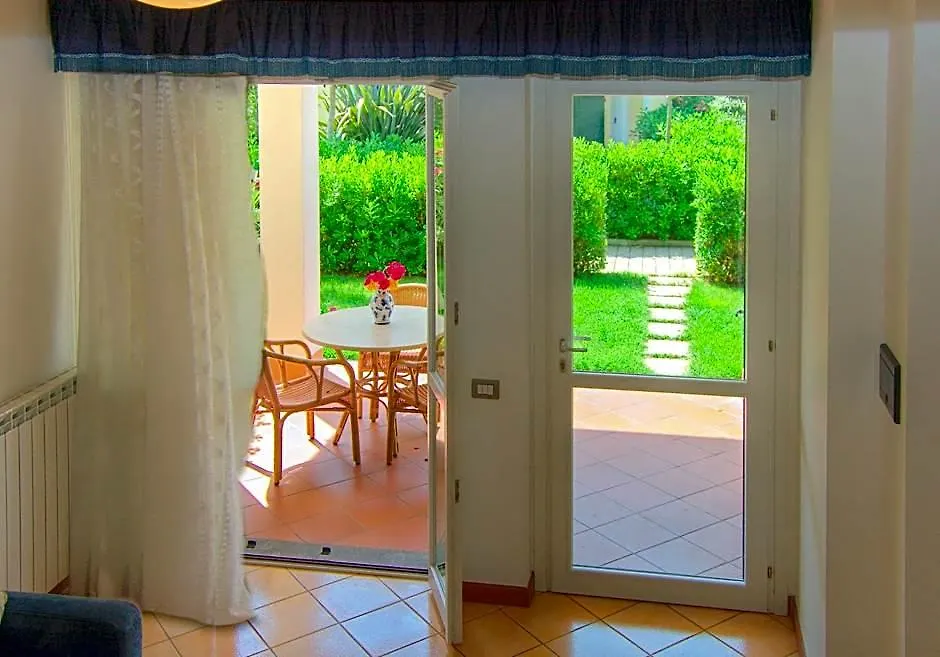 Residence I Giardini Del Conero-1