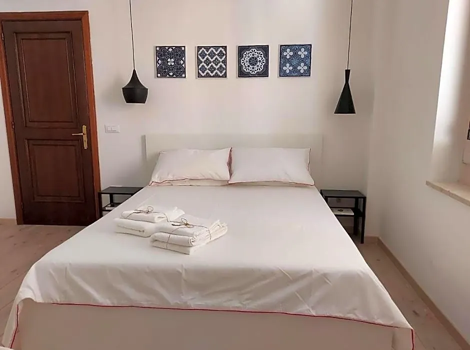 Isabella d'Aragona Guest House-1