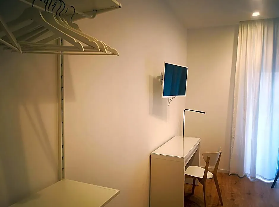 Armisi B&B-1