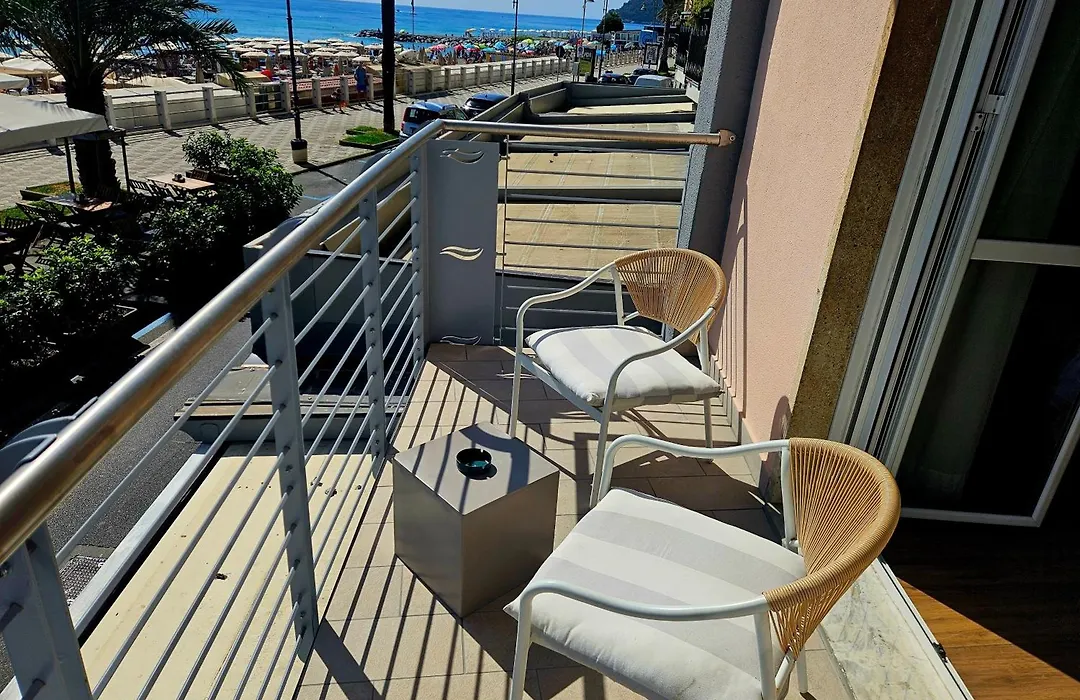 Albium Hotel-1