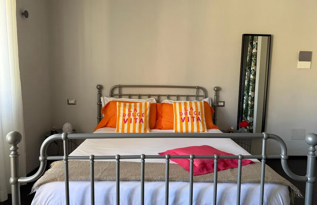 Loraia Design Rooms-1